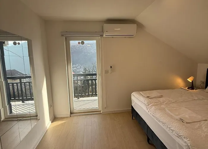 Al Dana Appartement *